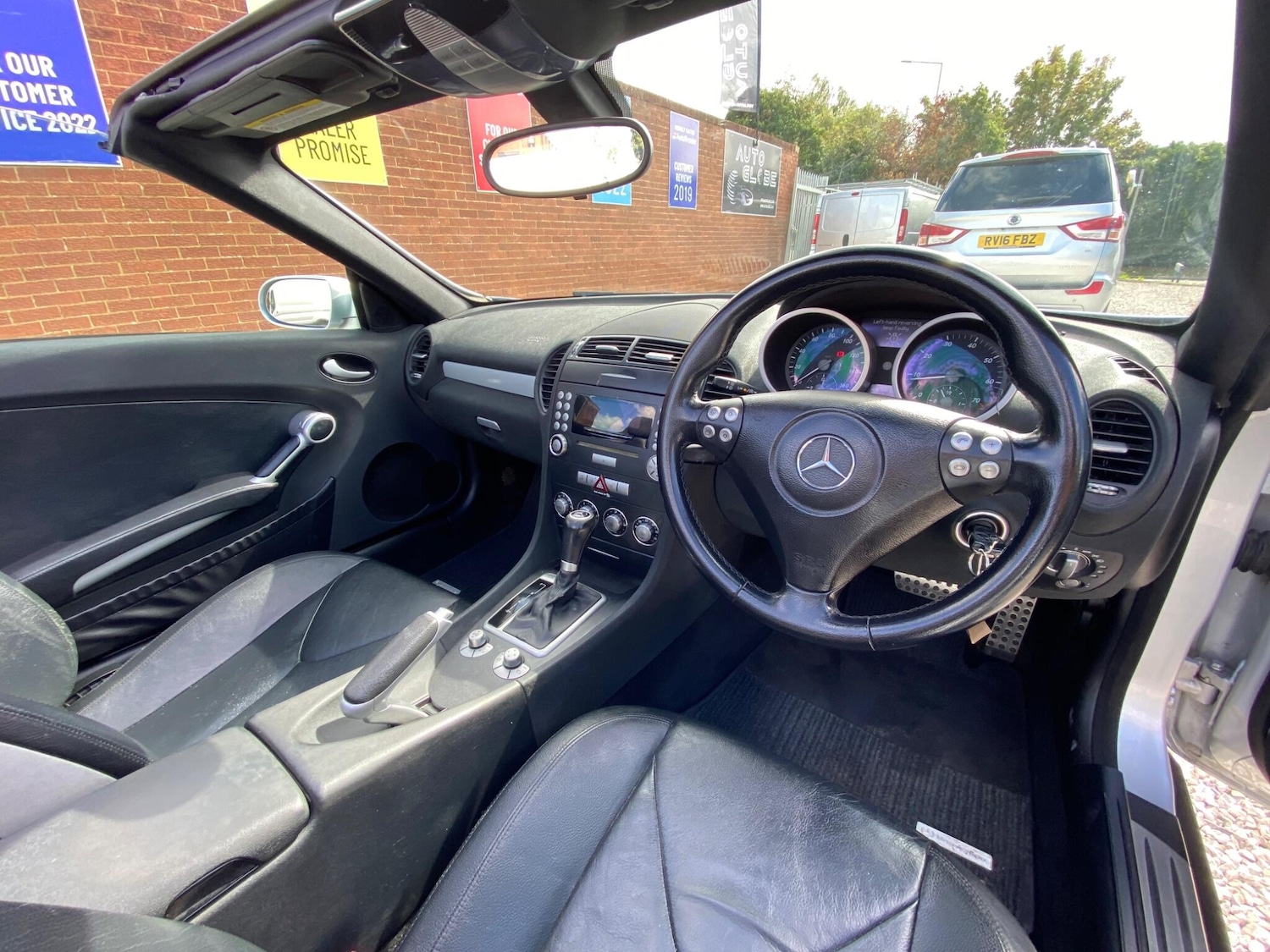 Used Mercedes-Benz SLK 2005 for sale - 75940206: Photo 8