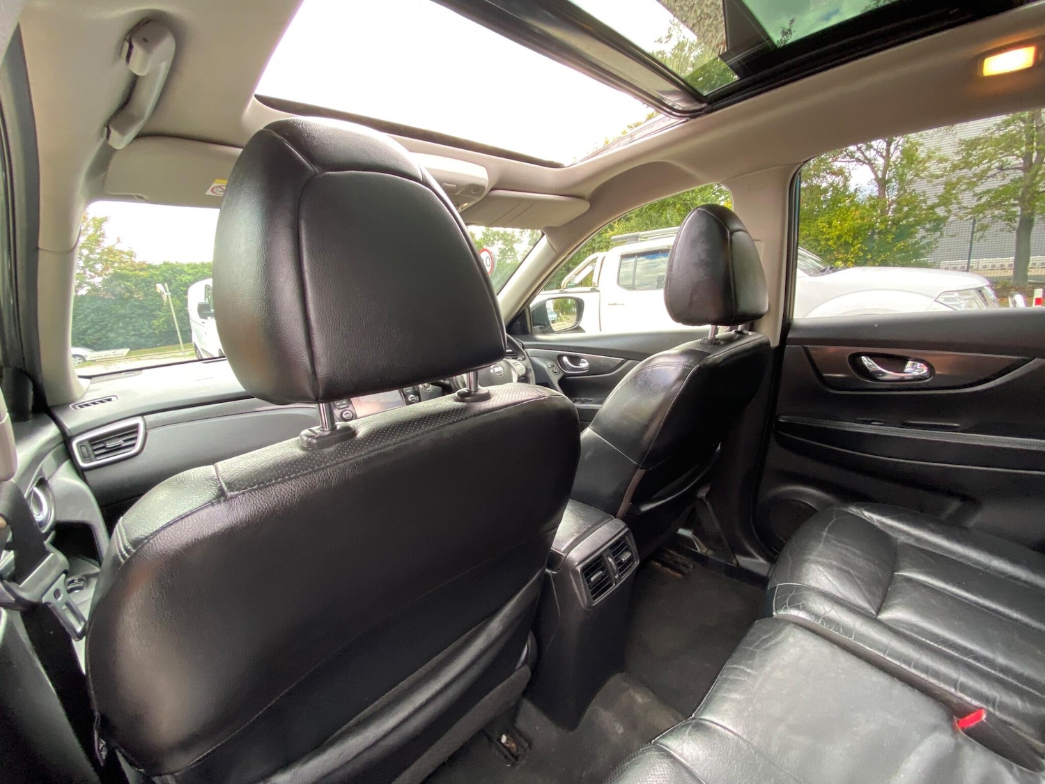 Used Nissan X-Trail 2016 for sale - 76043201: Photo 51