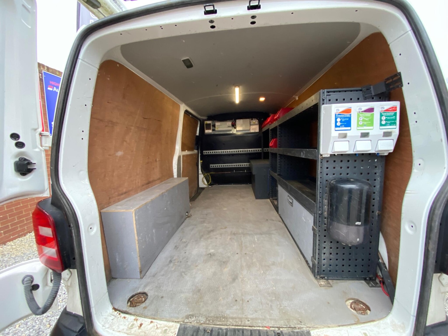 Used Volkswagen Transporter 2018 for sale - 77029655: Photo 11