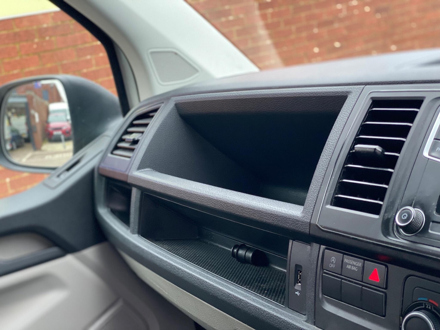 Used Volkswagen Transporter 2018 for sale - 77029655: Photo 26