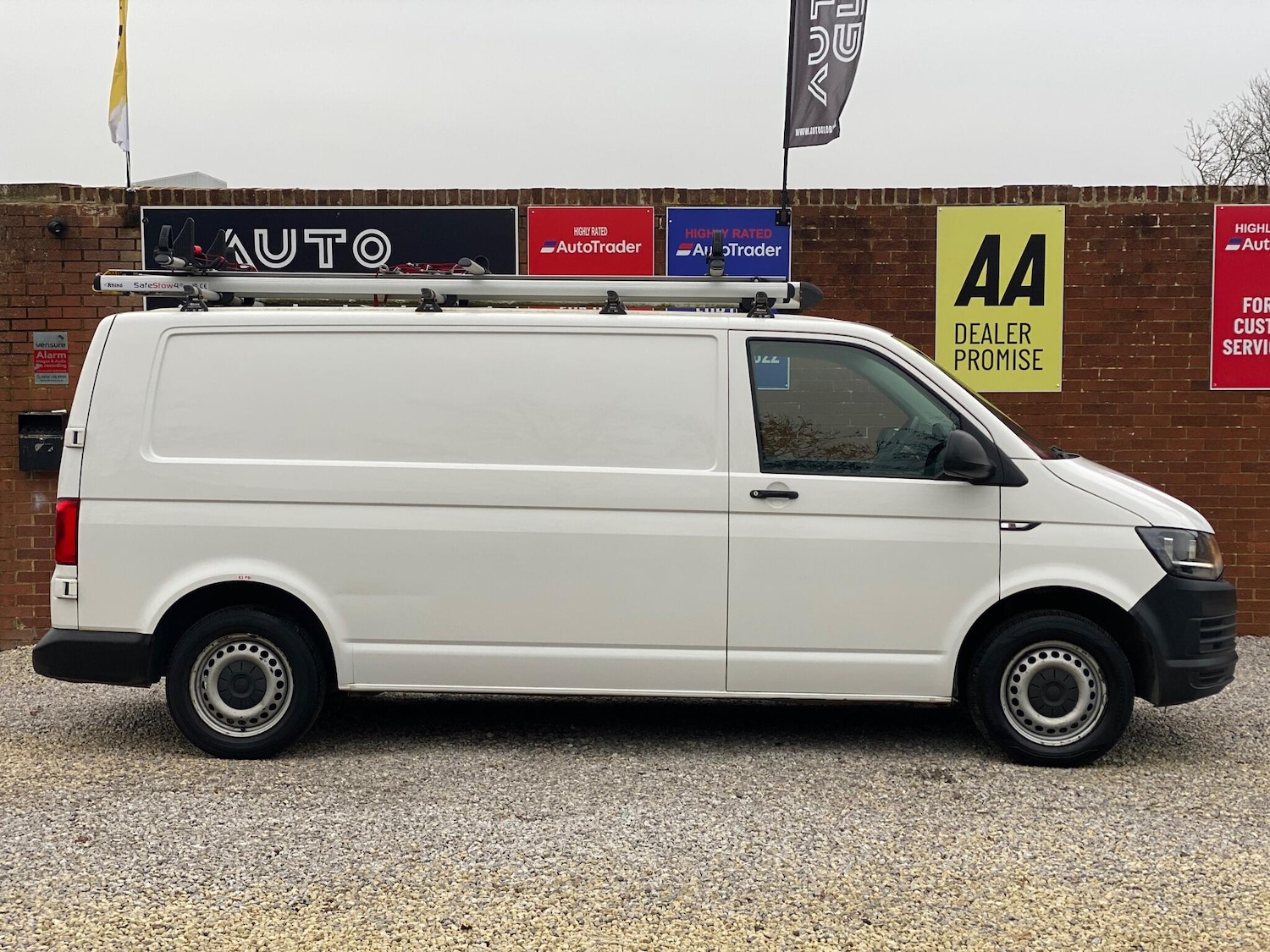 Used Volkswagen Transporter 2018 for sale - 77029655: Photo 3