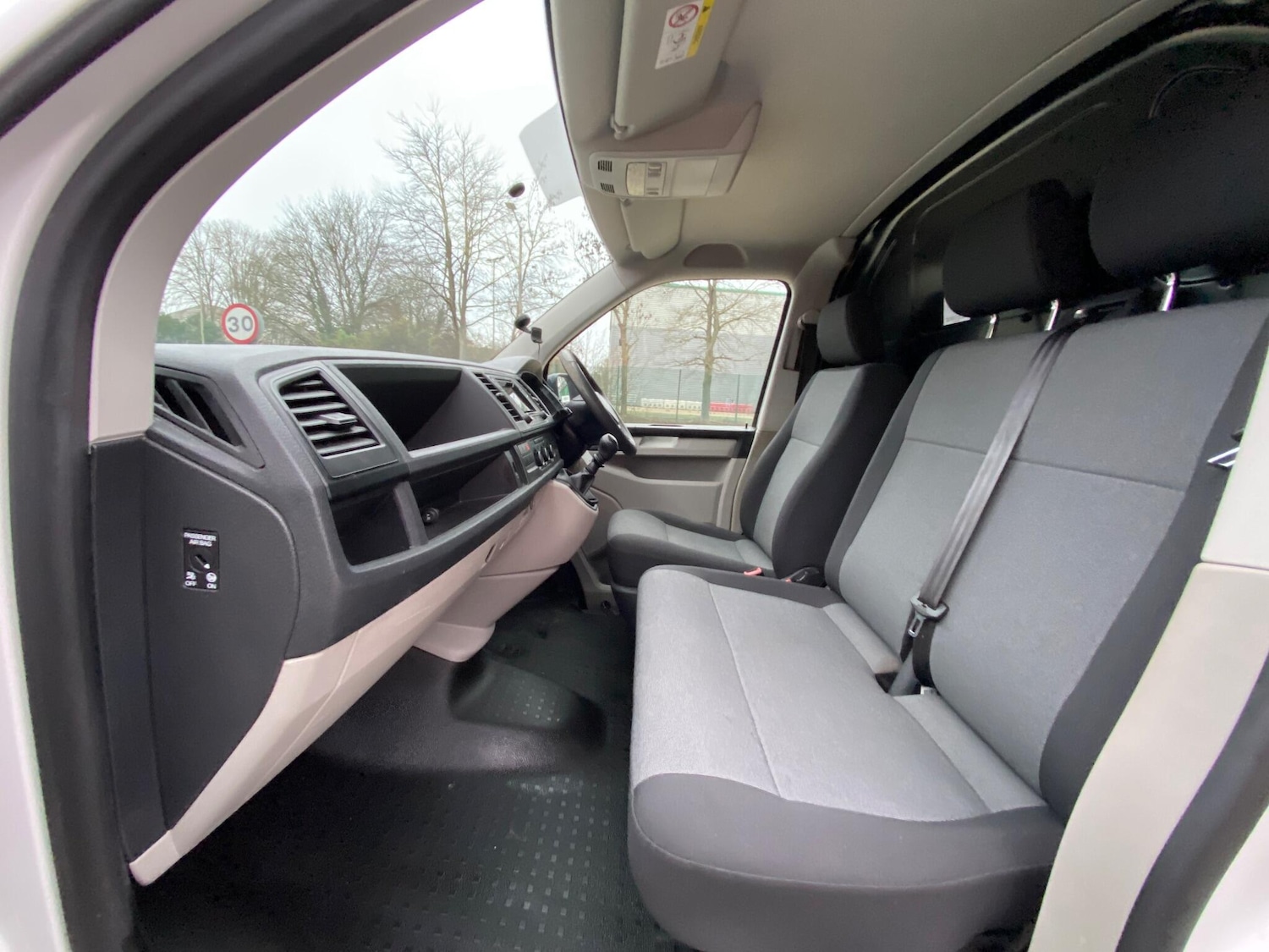 Used Volkswagen Transporter 2018 for sale - 77029655: Photo 8