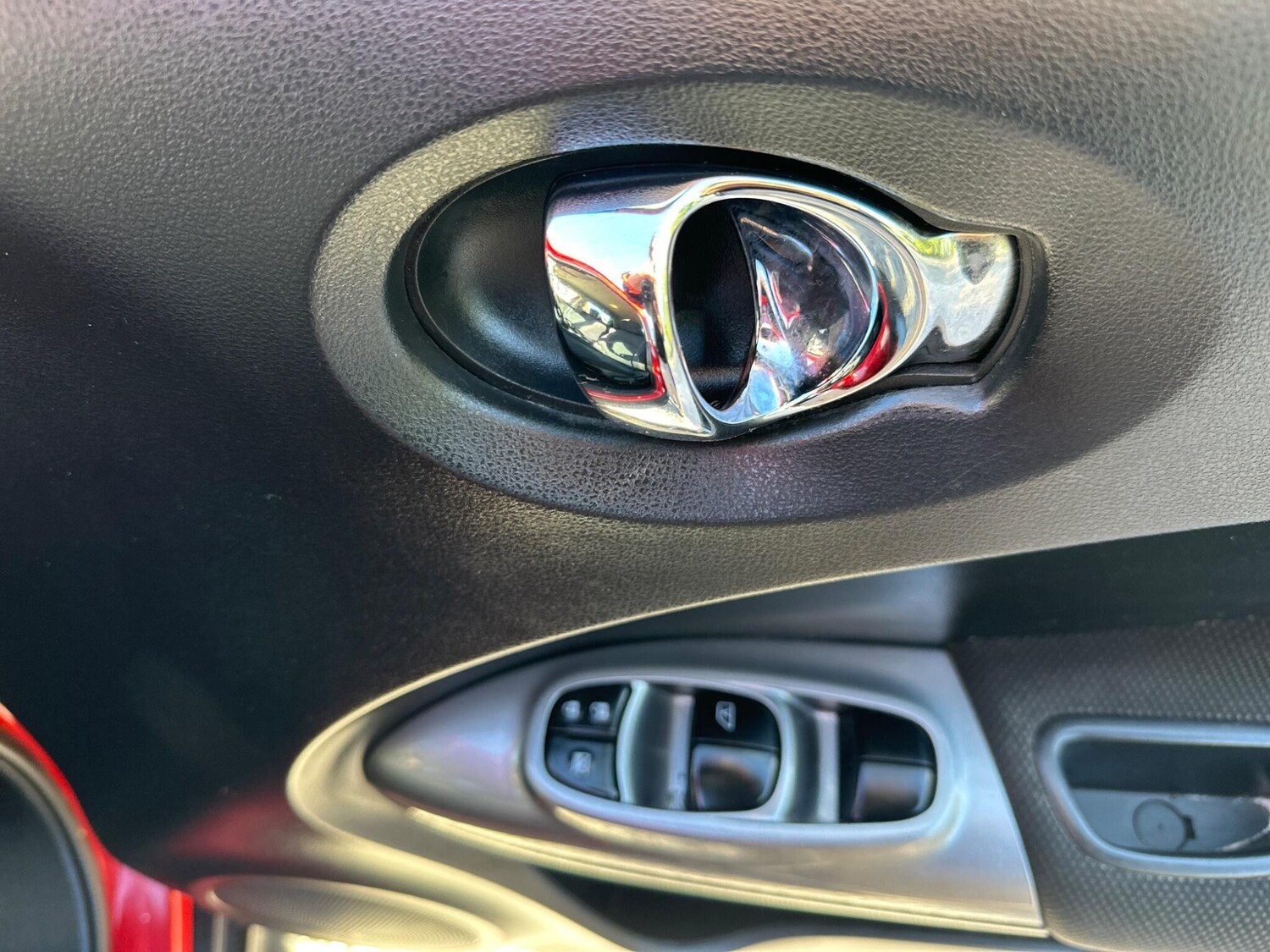 Used Nissan Juke 2017 for sale - 76031695: Photo 34