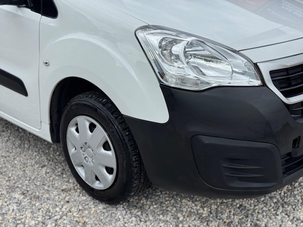 Used Peugeot Partner 2017 for sale - 75400517: Photo 23