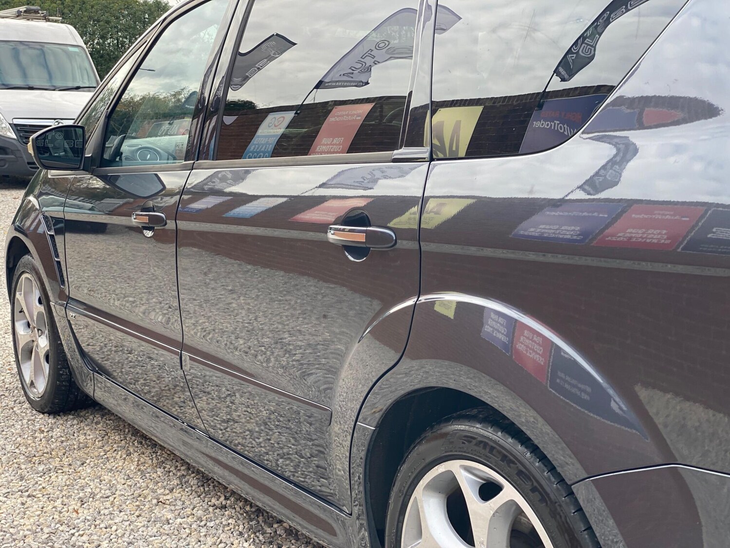 Used Ford S-Max 2010 for sale - 76399008: Photo 15