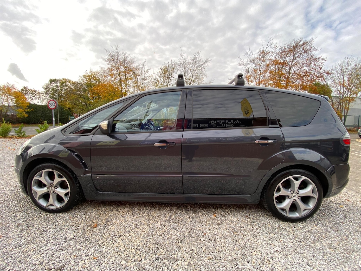 Used Ford S-Max 2010 for sale - 76399008: Photo 19