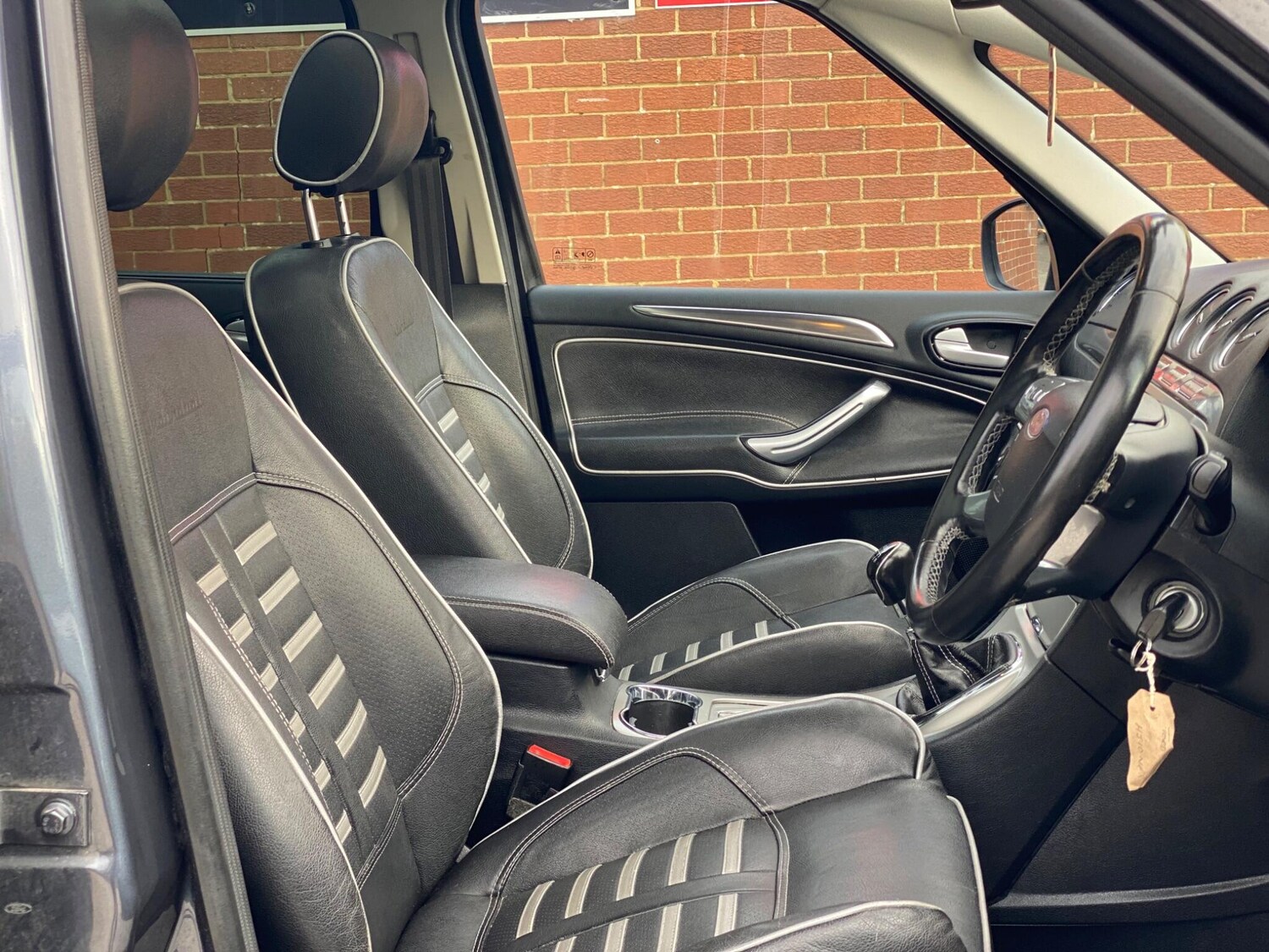 Used Ford S-Max 2010 for sale - 76399008: Photo 32