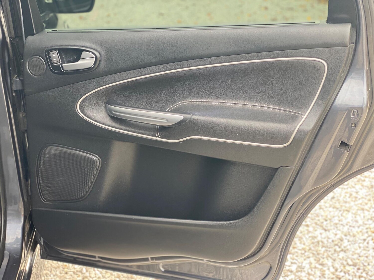 Used Ford S-Max 2010 for sale - 76399008: Photo 49