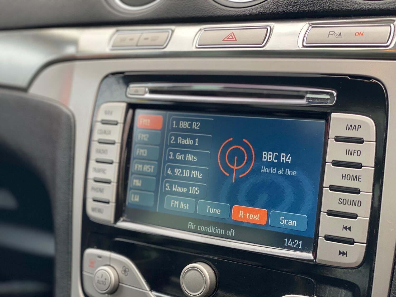 Used Ford S-Max 2010 for sale - 76399008: Photo 58