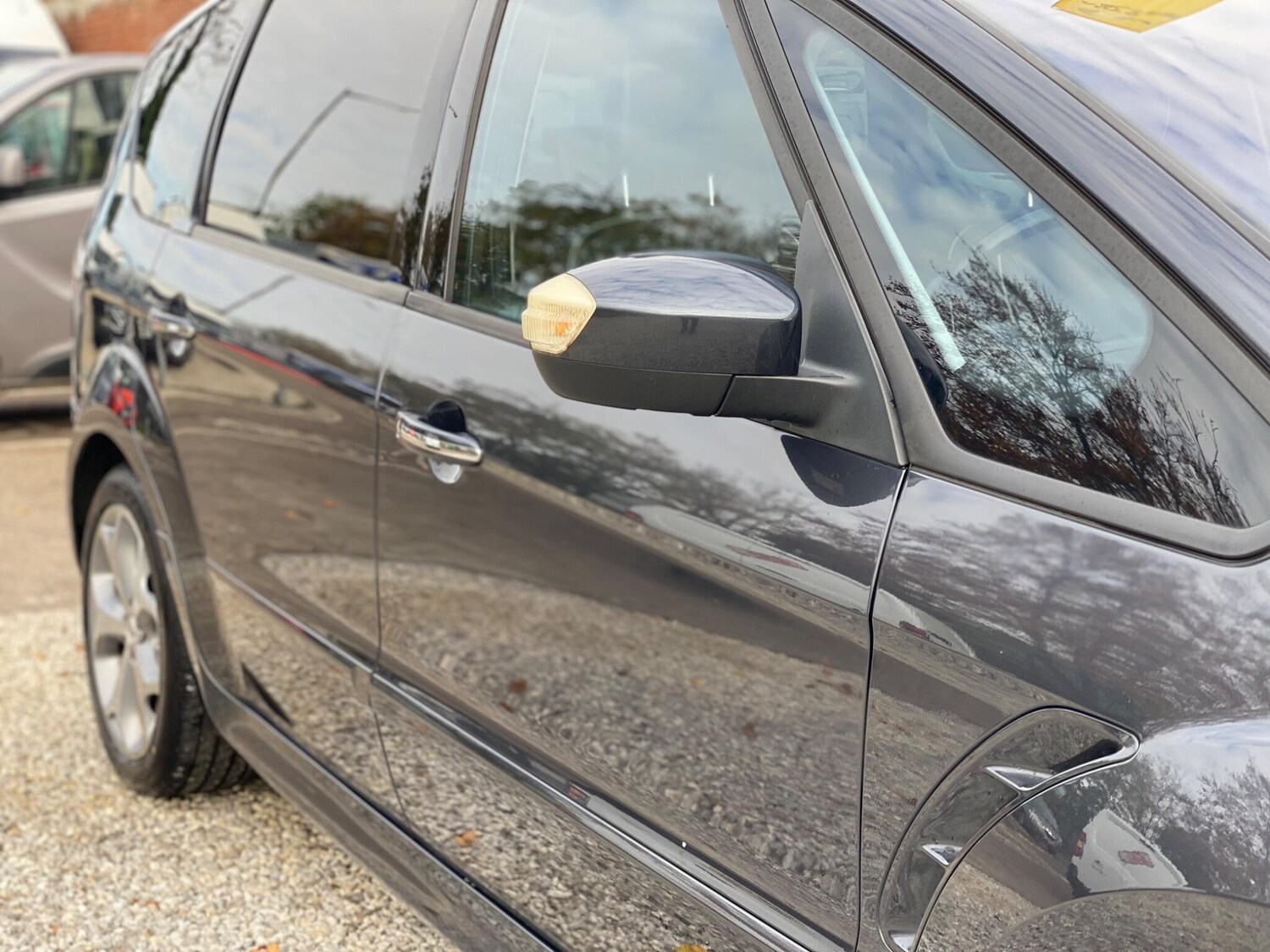 Used Ford S-Max 2010 for sale - 76399008: Photo 63