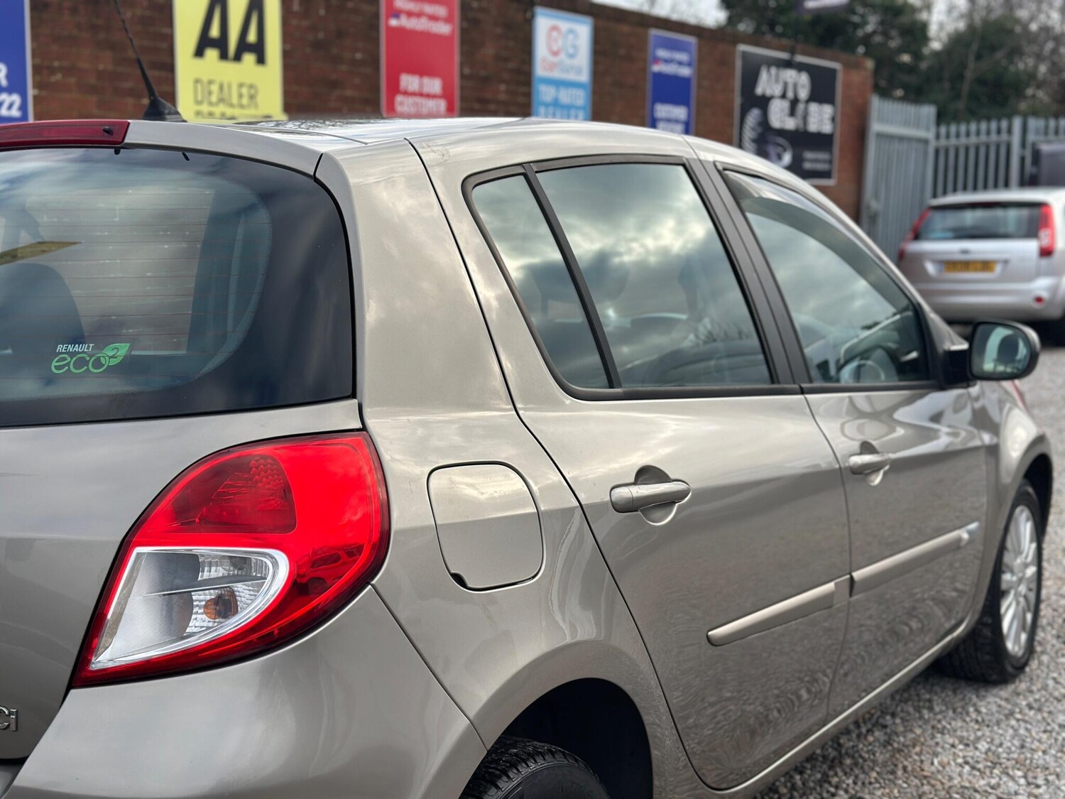 Used Renault Clio 2012 for sale - 77377137: Photo 17