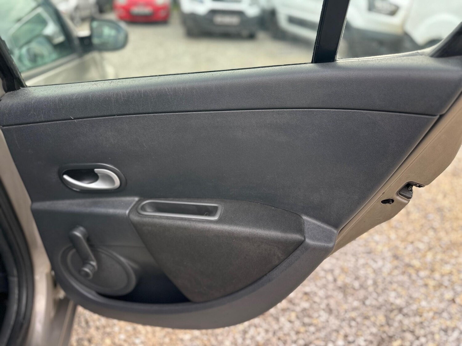 Used Renault Clio 2012 for sale - 77377137: Photo 25