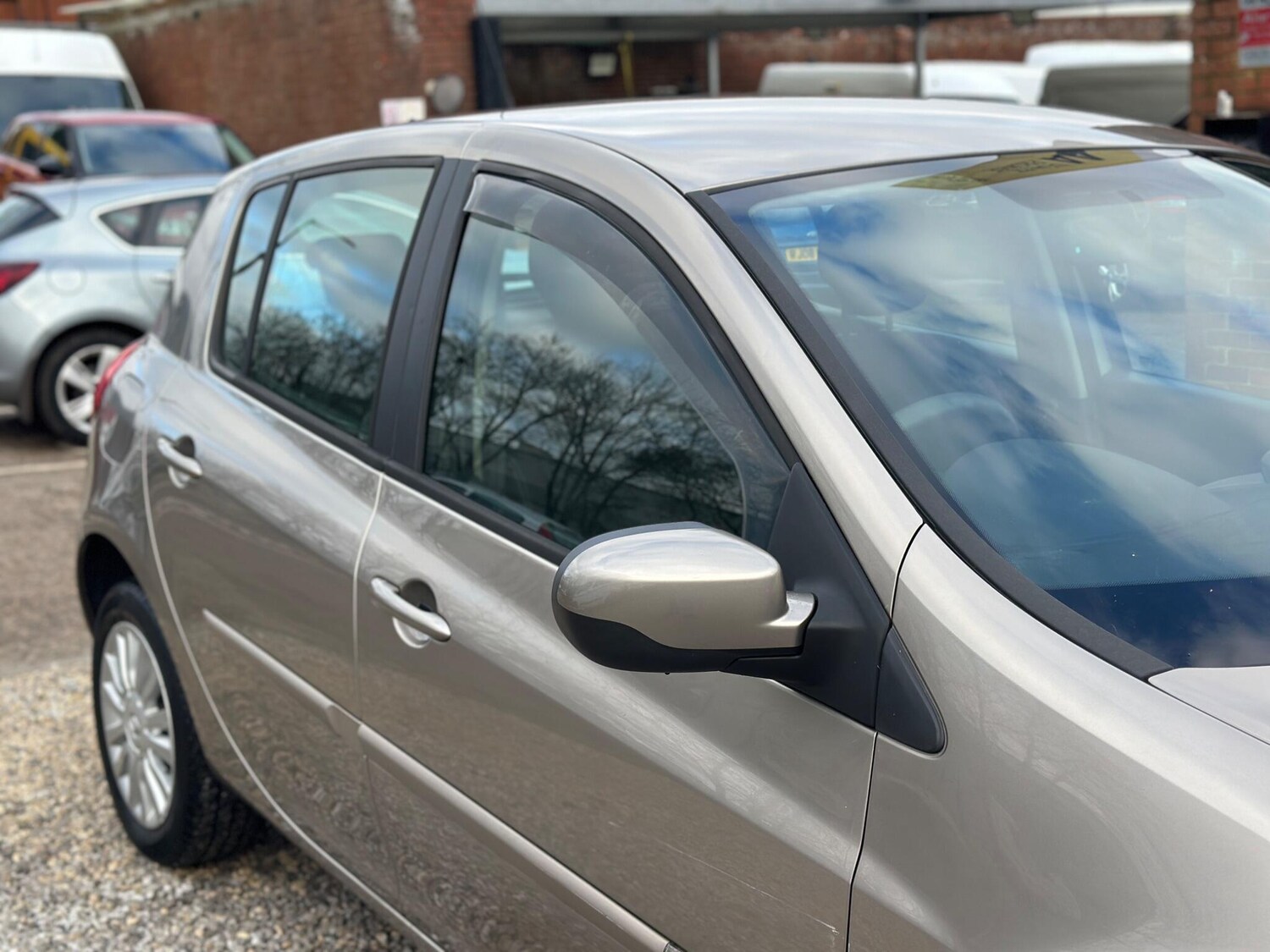 Used Renault Clio 2012 for sale - 77377137: Photo 26