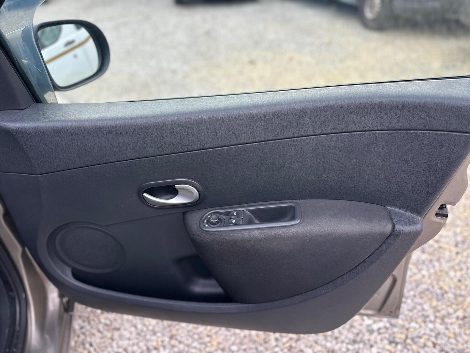 Used Renault Clio 2012 for sale - 77377137: Photo 28