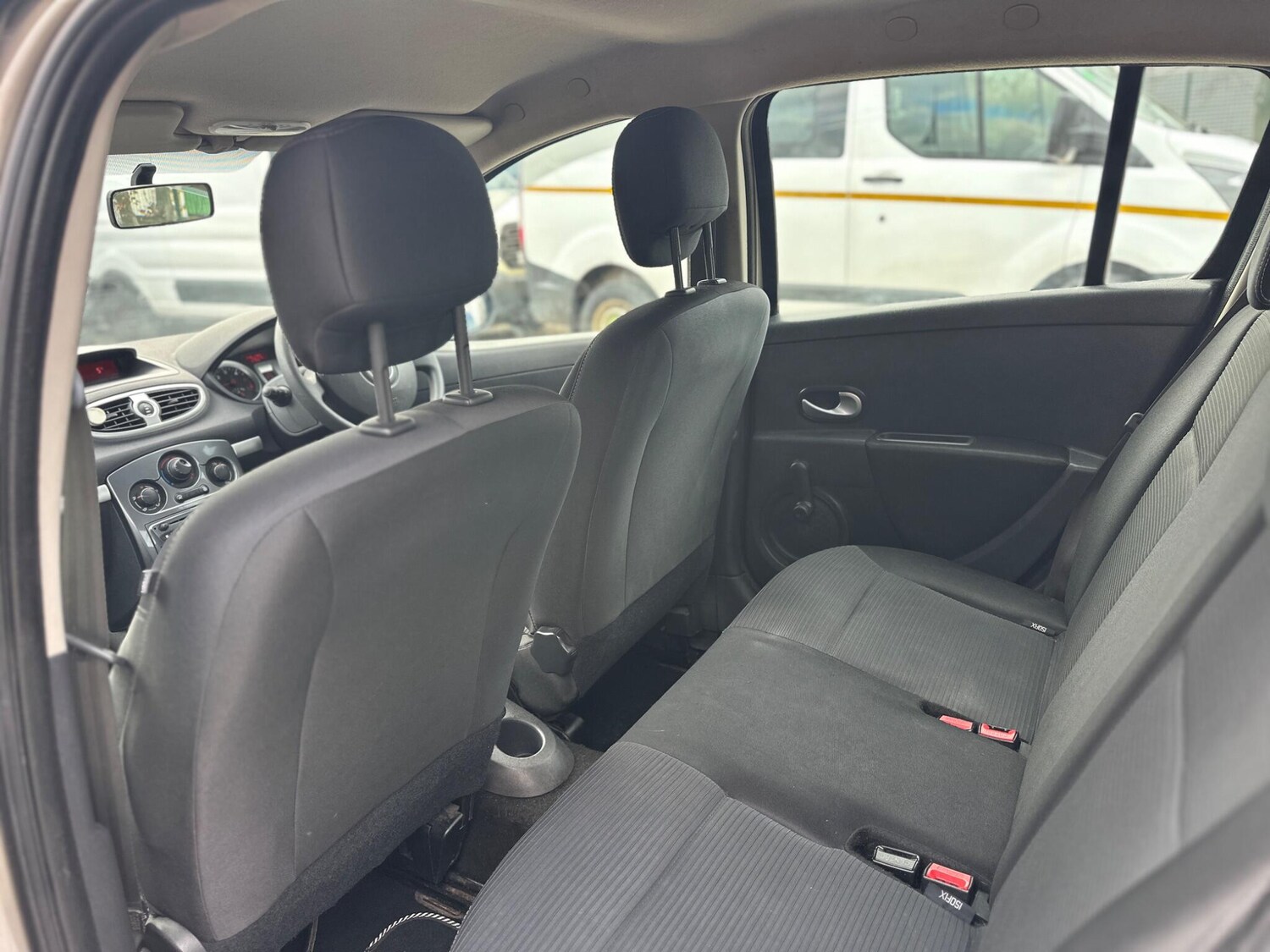 Used Renault Clio 2012 for sale - 77377137: Photo 9