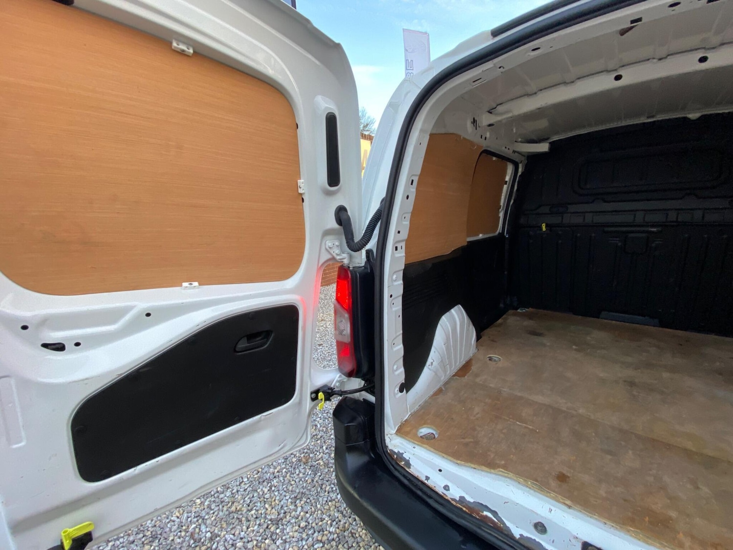 Used Peugeot Partner 2021 for sale - 76715366: Photo 22