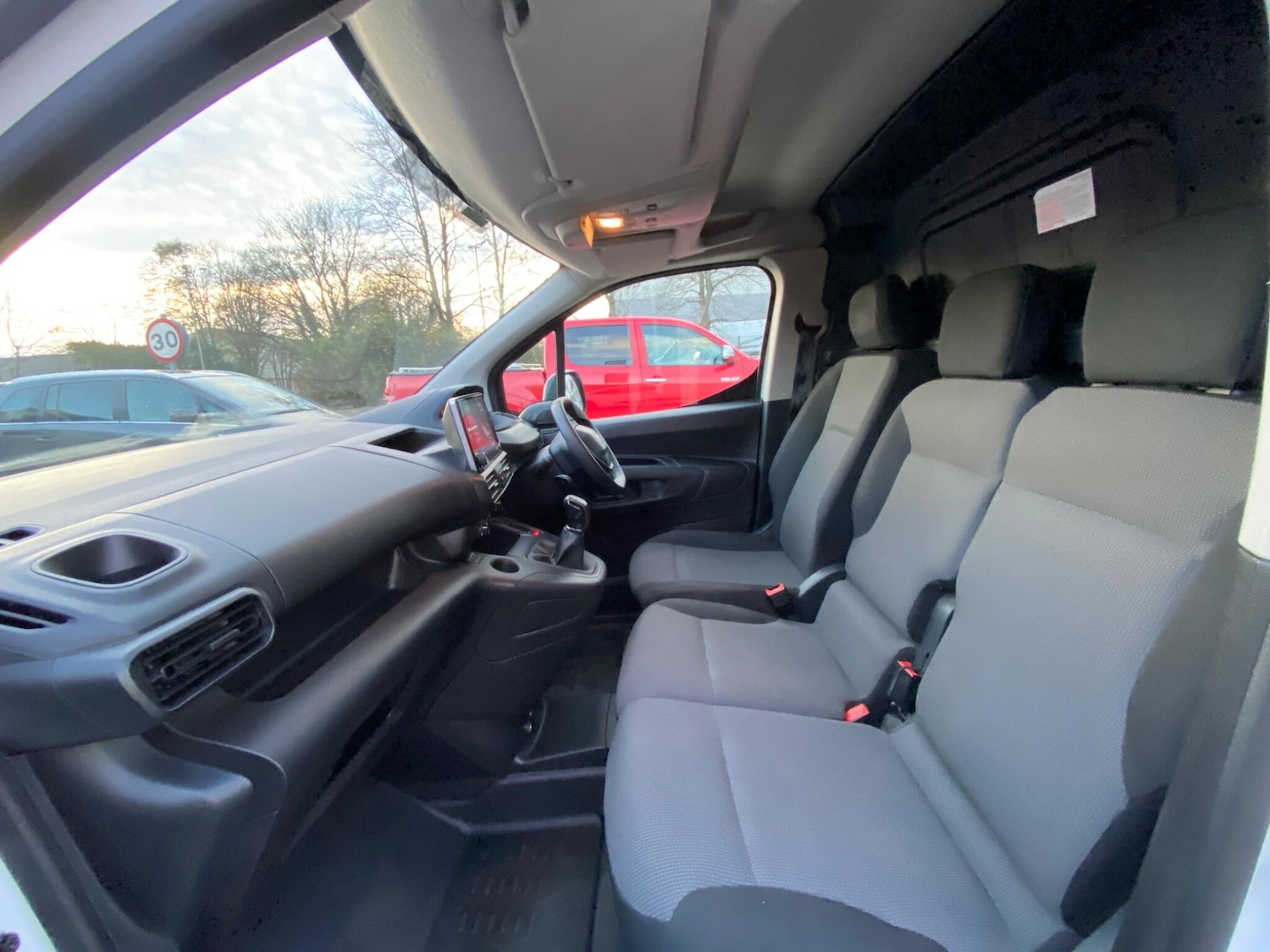 Used Peugeot Partner 2021 for sale - 76715366: Photo 36