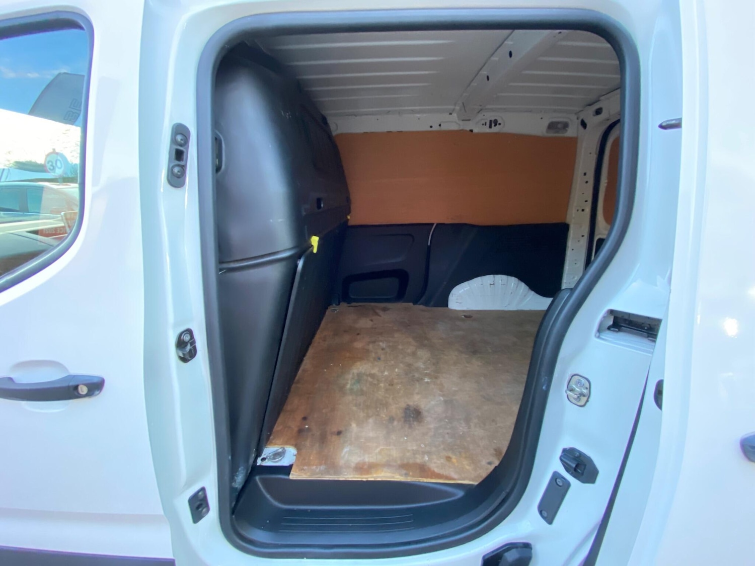 Used Peugeot Partner 2021 for sale - 76715366: Photo 45