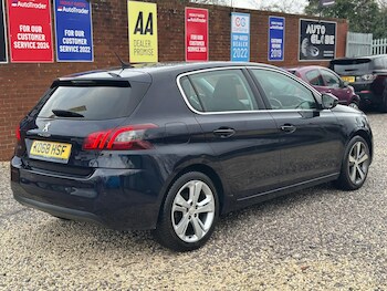 Used Peugeot 308 2019 for sale - 77344331: Photo