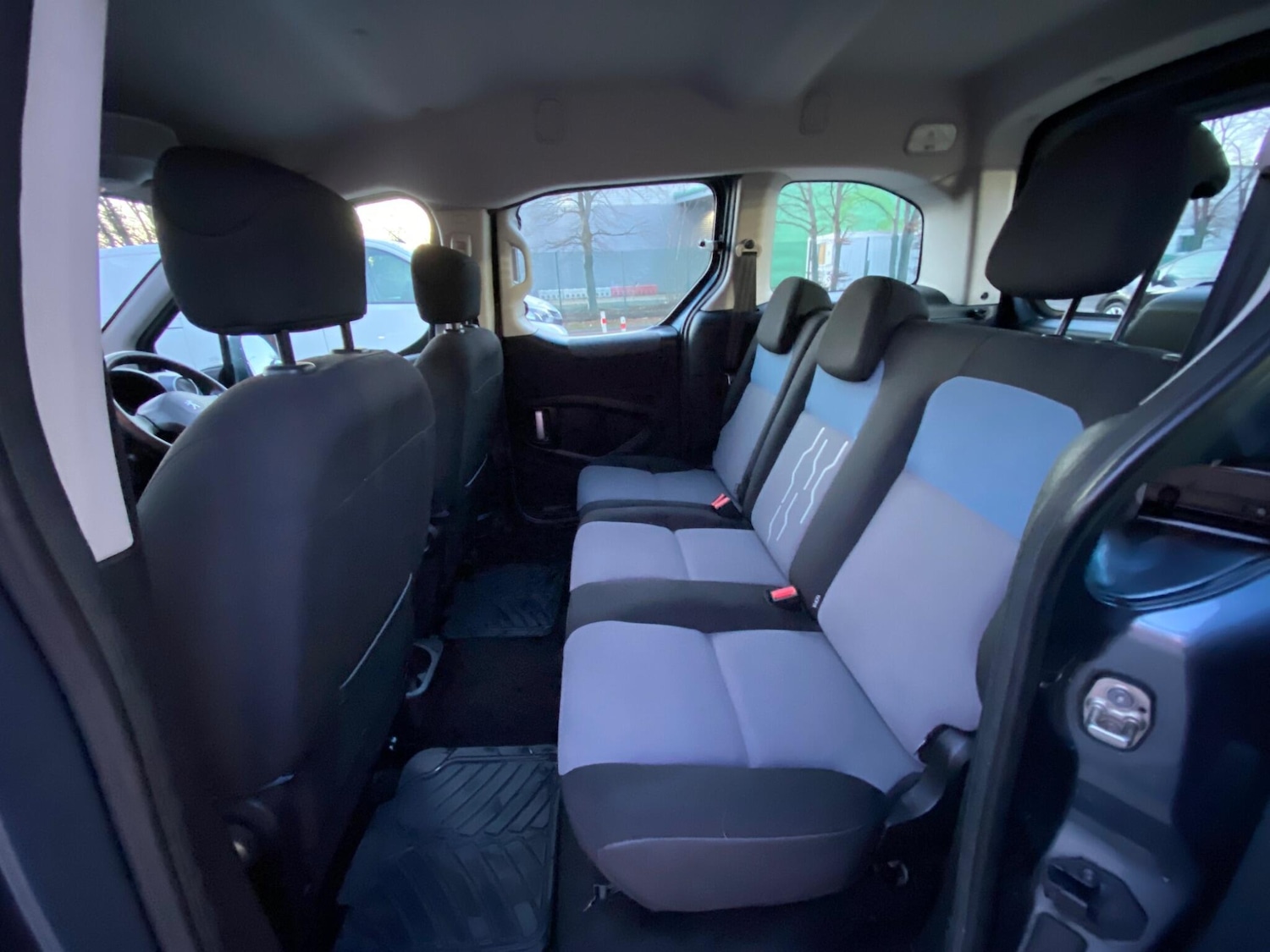 Used Peugeot Partner Tepee 2012 for sale - 77441018: Photo 29