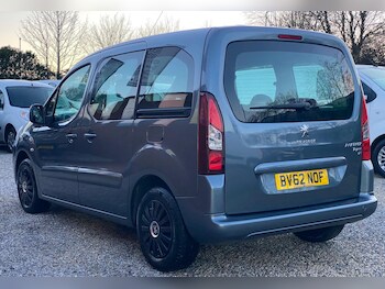 Used Peugeot Partner Tepee 2012 for sale - 77441018: Photo