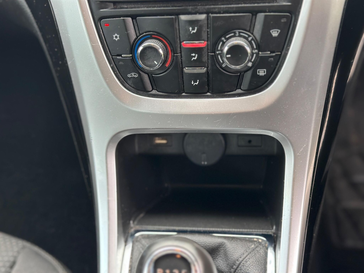 Used Vauxhall Astra 2015 for sale - 76152361: Photo 40