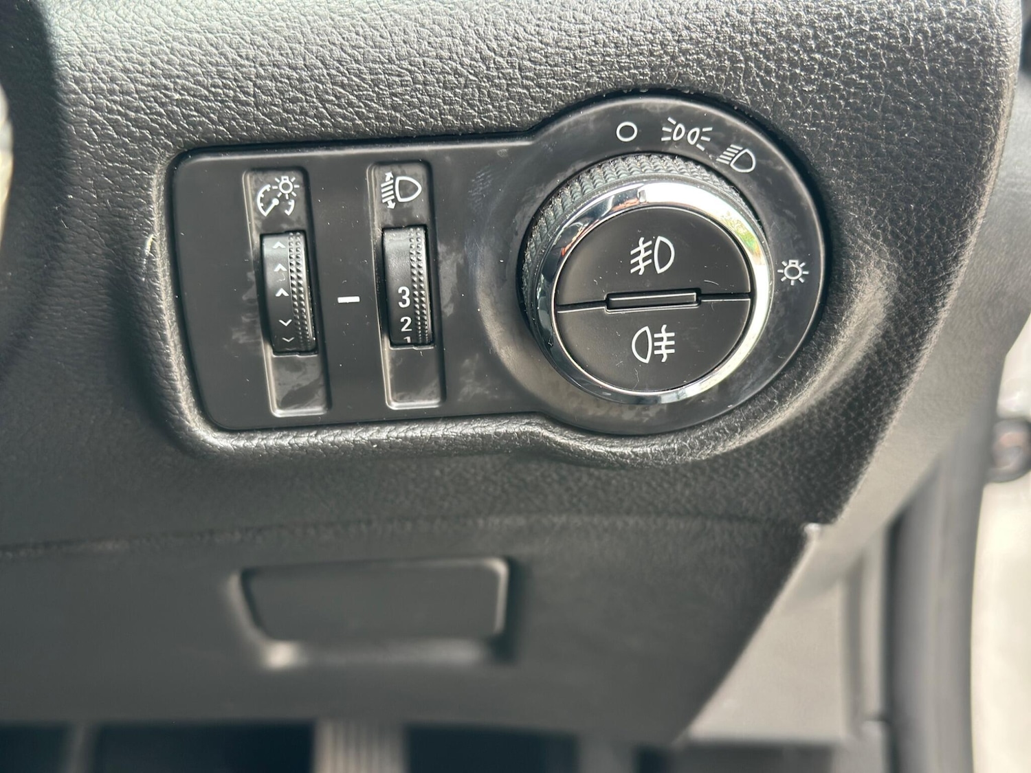 Used Vauxhall Astra 2015 for sale - 76152361: Photo 42