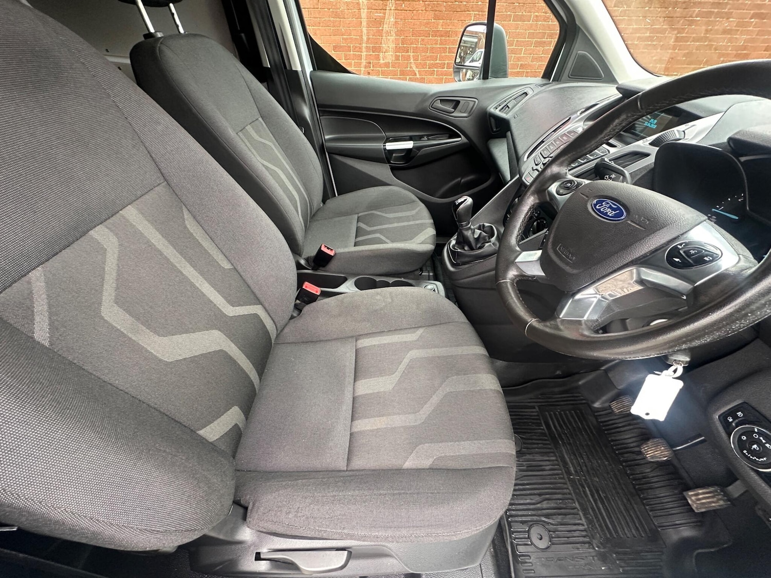 Used Ford Transit Connect 2018 for sale - 77625042: Photo 27