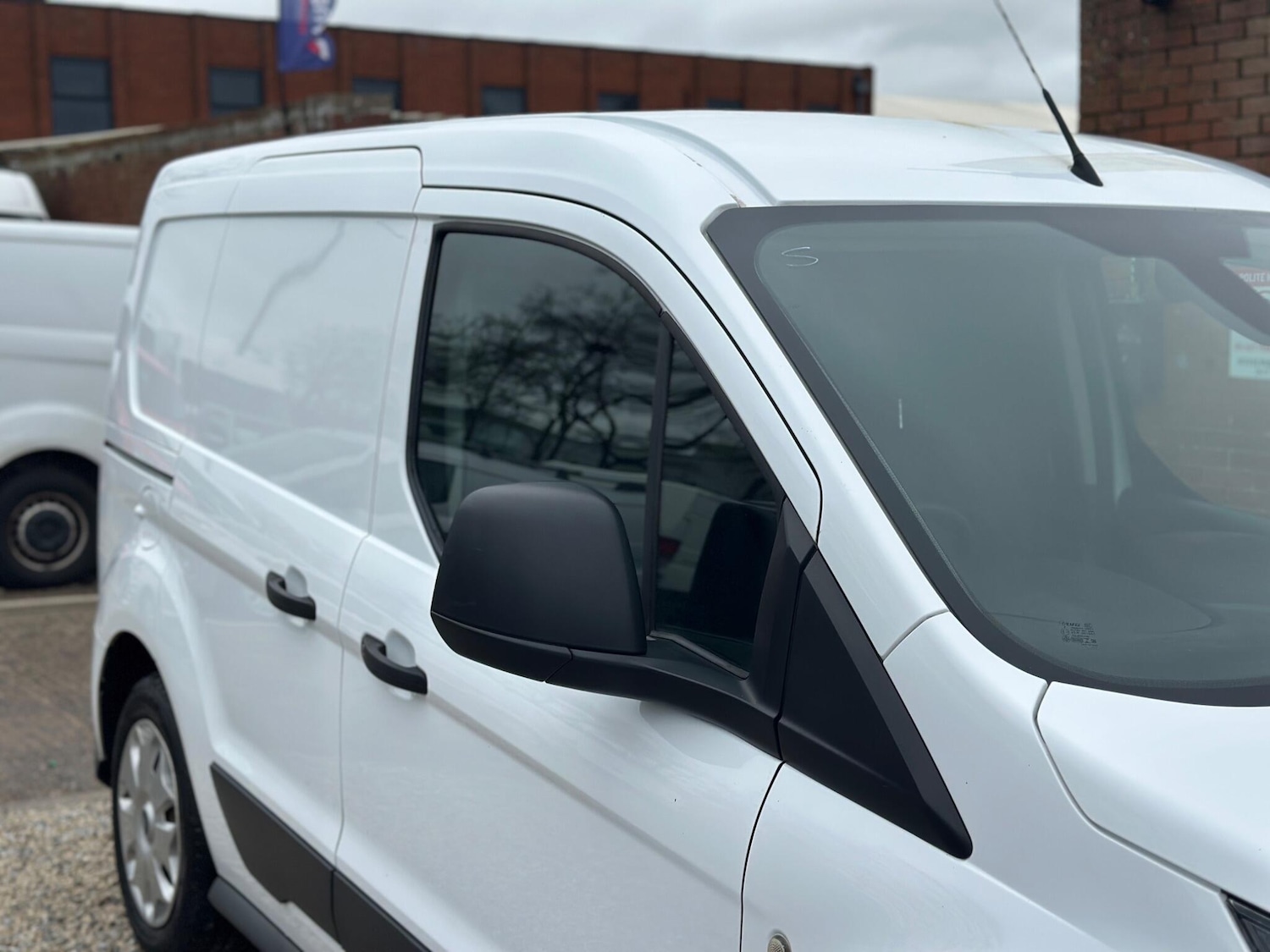 Used Ford Transit Connect 2018 for sale - 77625042: Photo 30