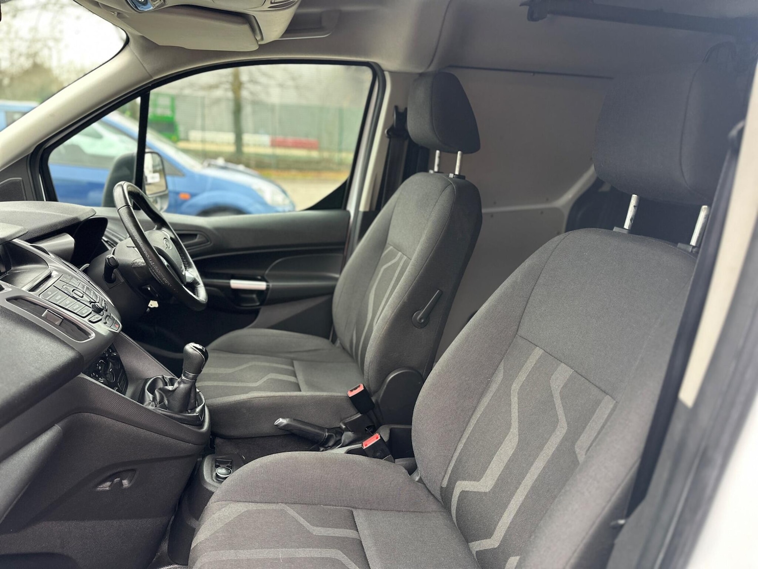 Used Ford Transit Connect 2018 for sale - 77625042: Photo 35