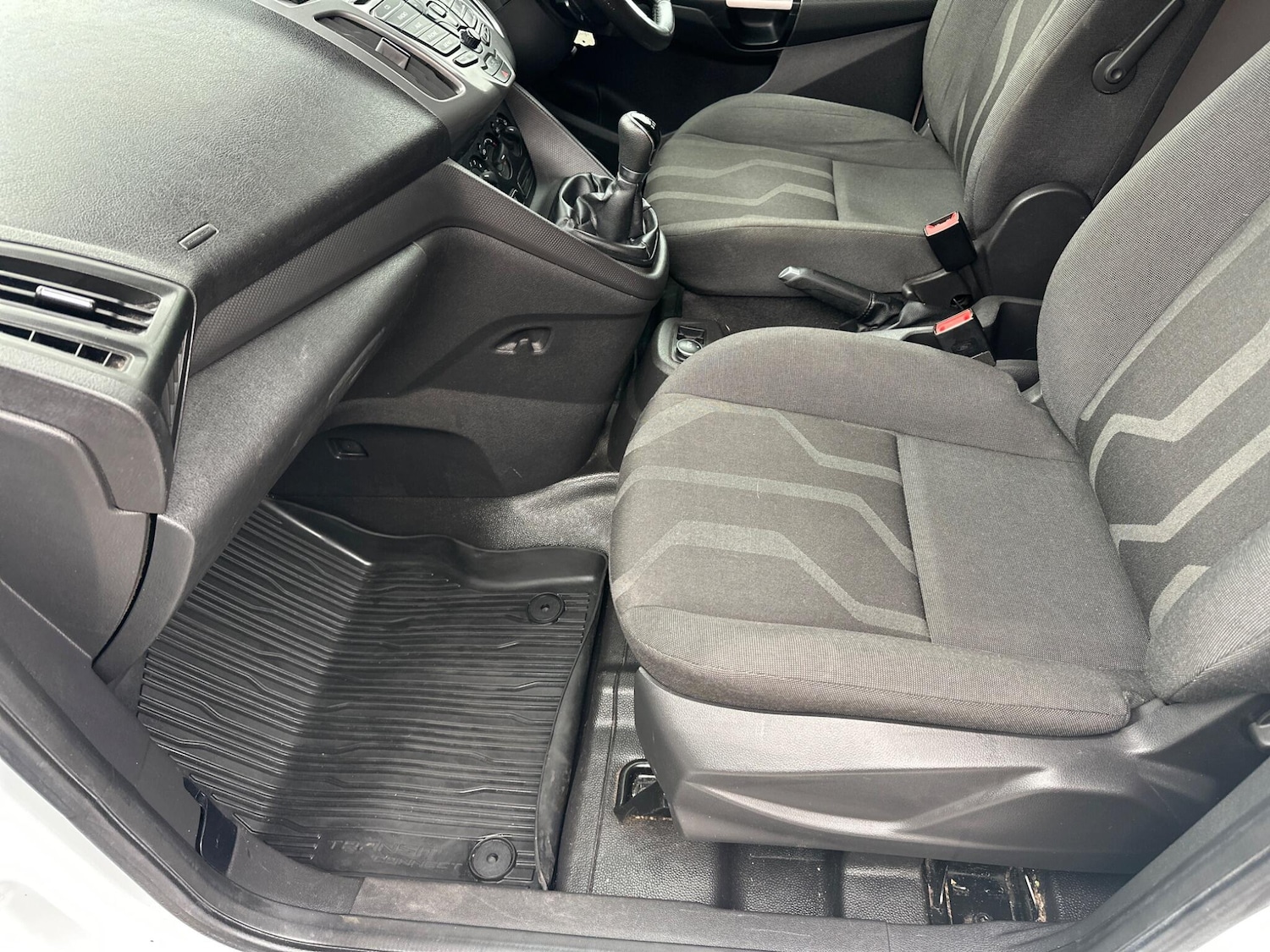 Used Ford Transit Connect 2018 for sale - 77625042: Photo 39