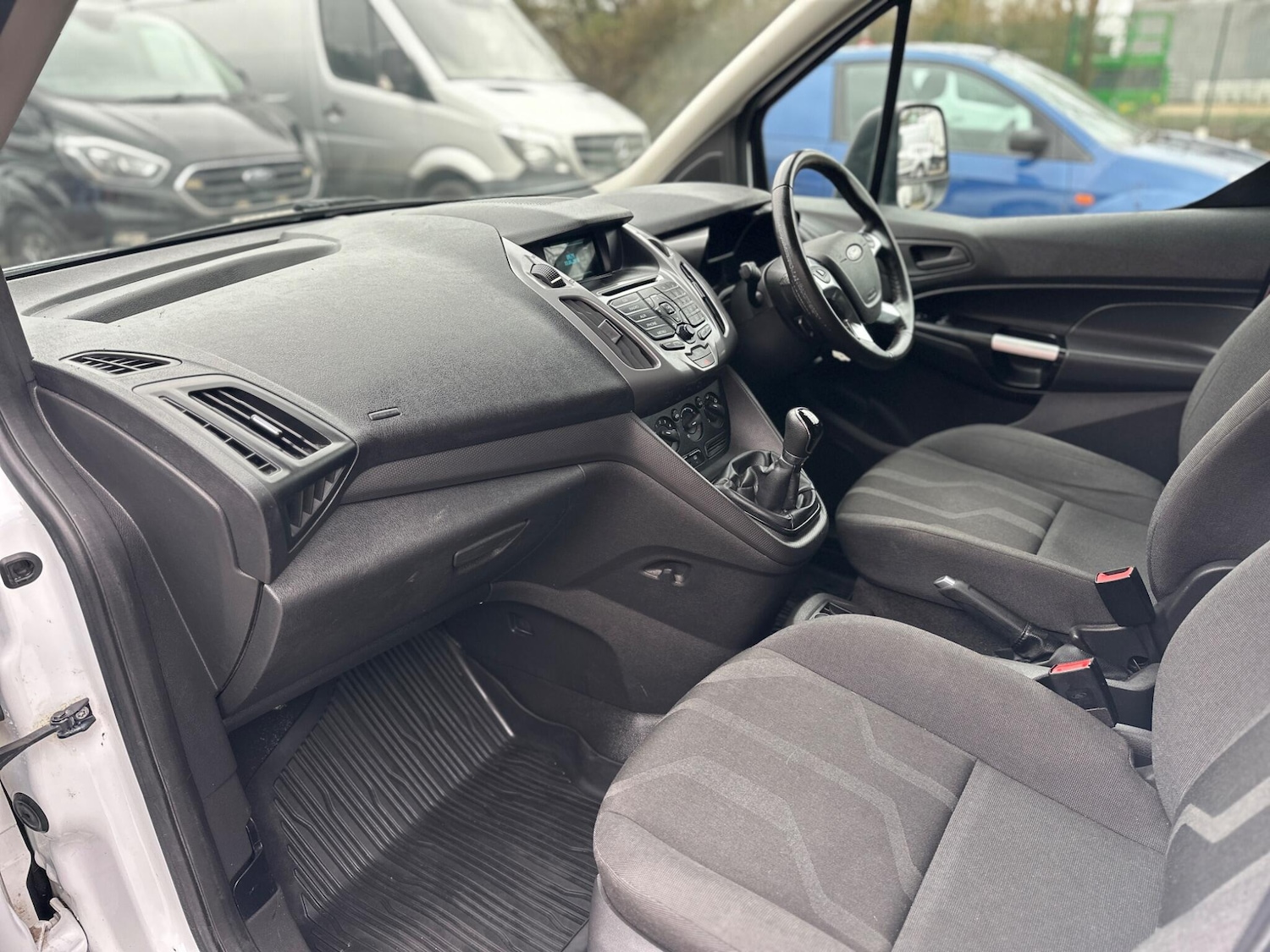 Used Ford Transit Connect 2018 for sale - 77625042: Photo 9