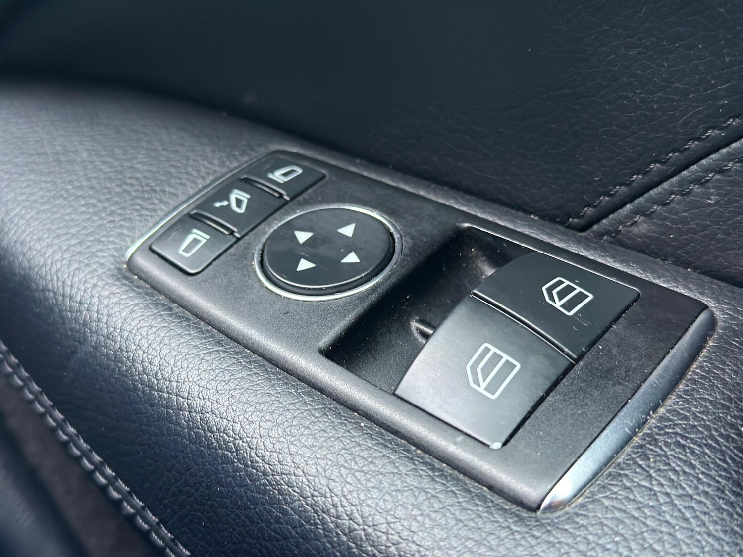 Used Mercedes-Benz C Class for sale - 77957784: Photo 46