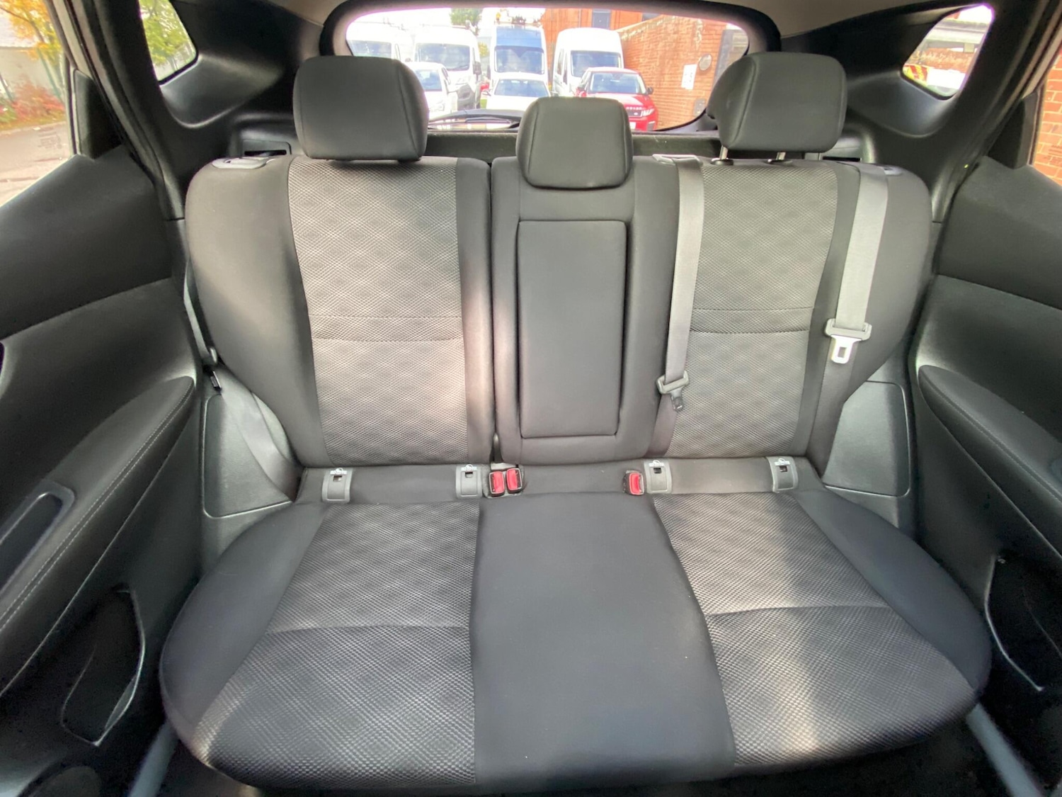 Used Nissan Qashqai 2016 for sale - 76992401: Photo 10