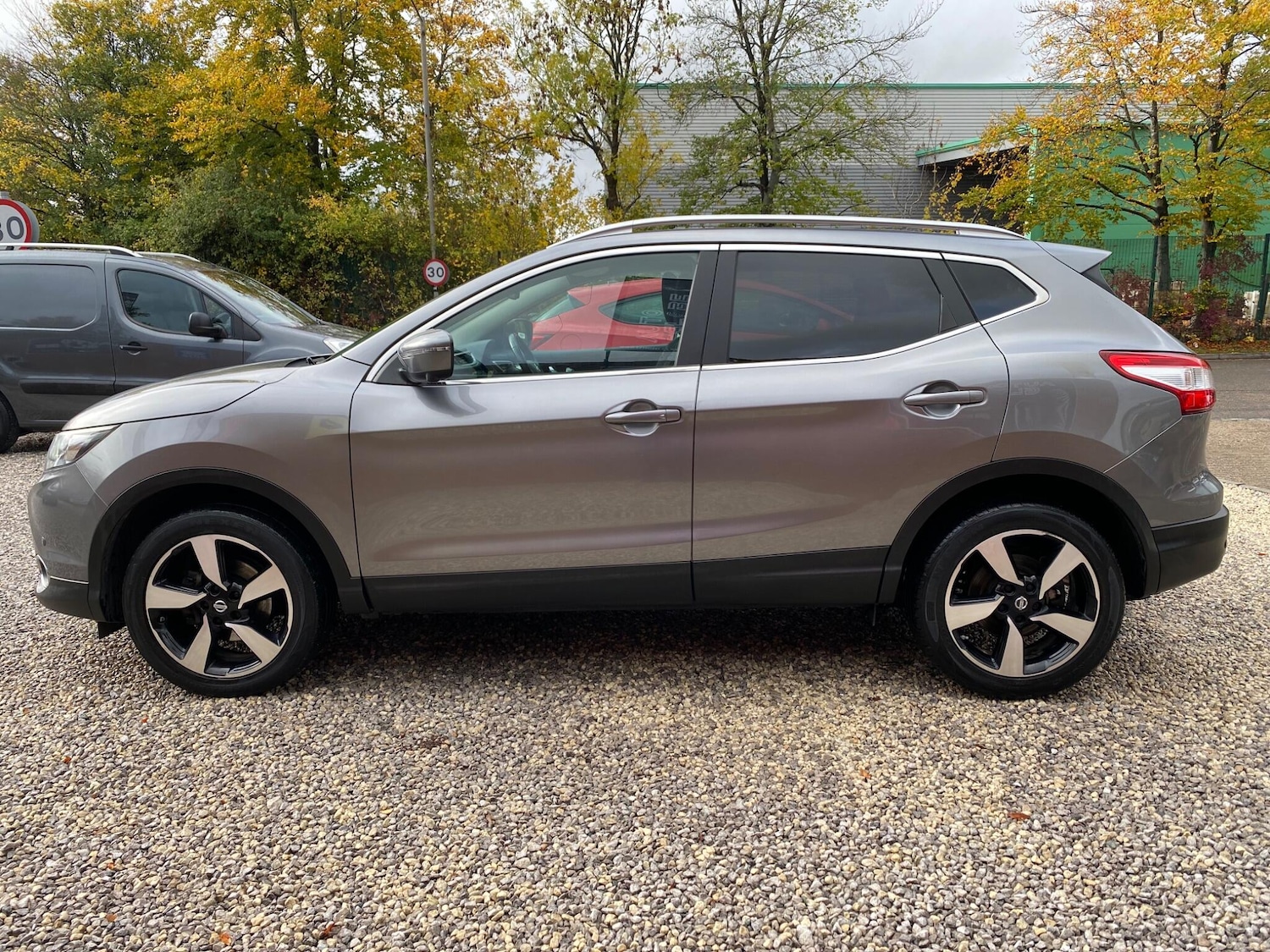 Used Nissan Qashqai 2016 for sale - 76992401: Photo 34