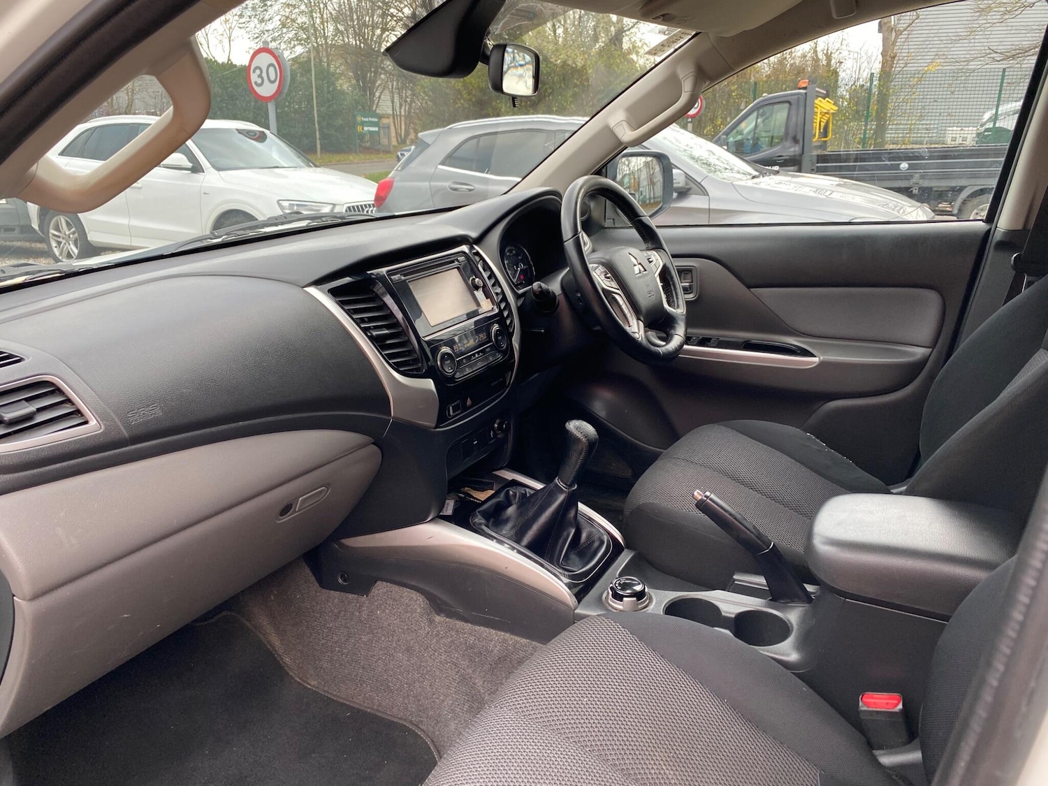 Used Mitsubishi L200 2017 for sale - 76996467: Photo 64