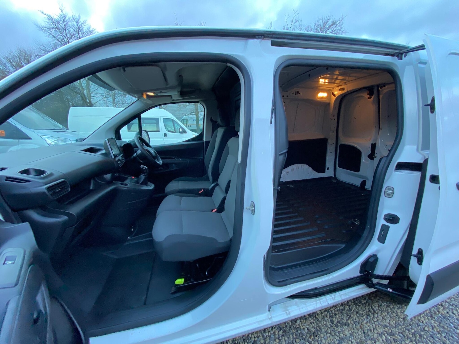 Used Citroen Berlingo 2019 for sale - 76899131: Photo 15