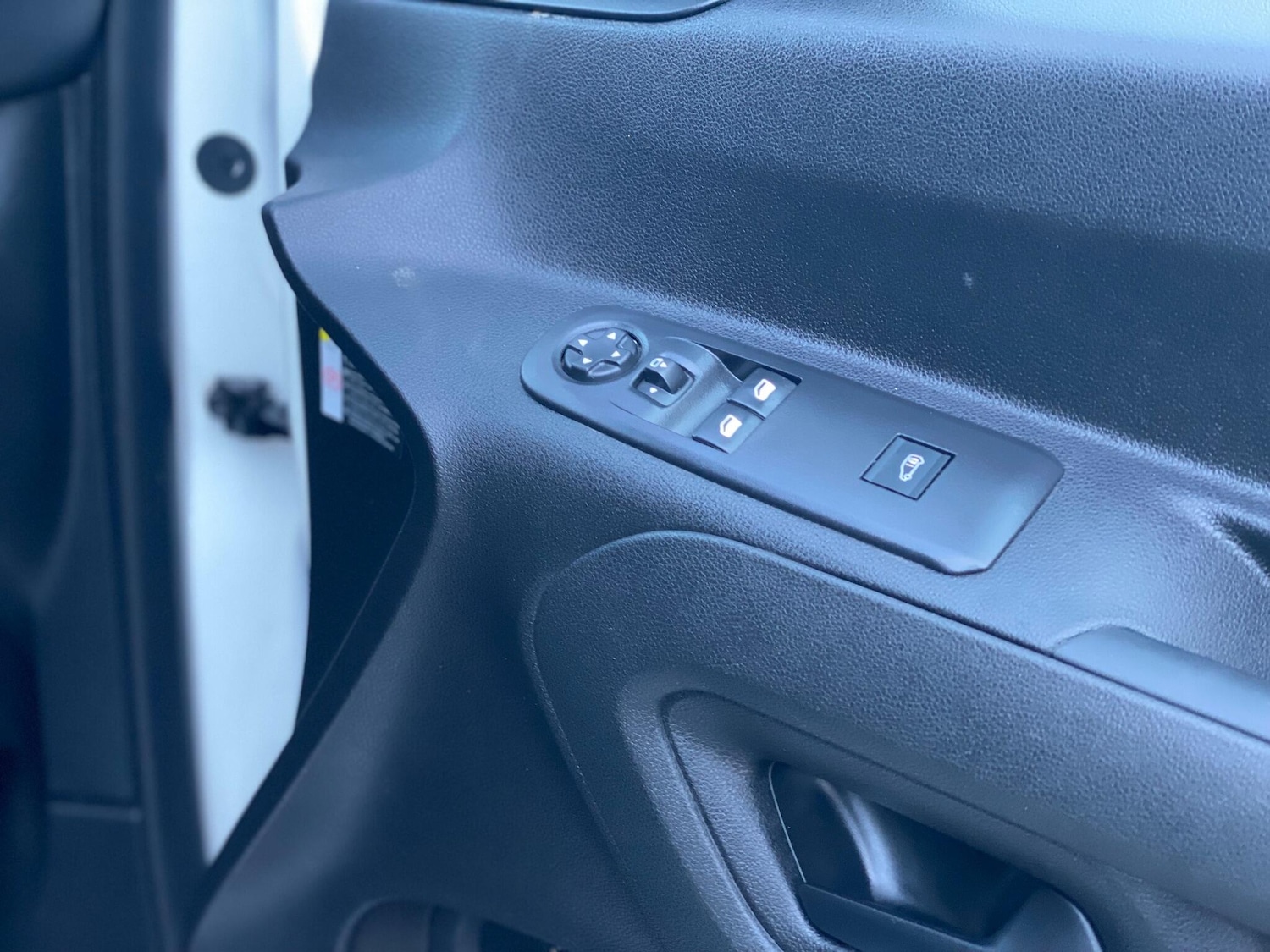 Used Citroen Berlingo 2019 for sale - 76899131: Photo 28