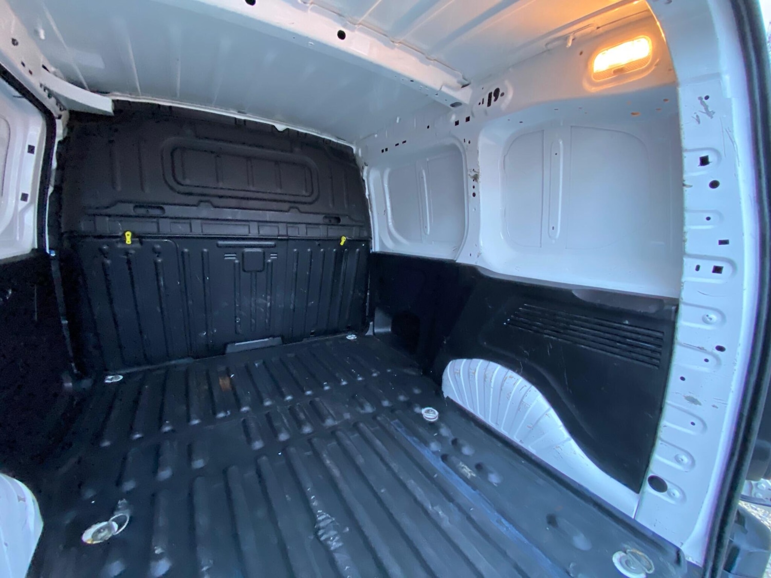 Used Citroen Berlingo 2019 for sale - 76899131: Photo 32