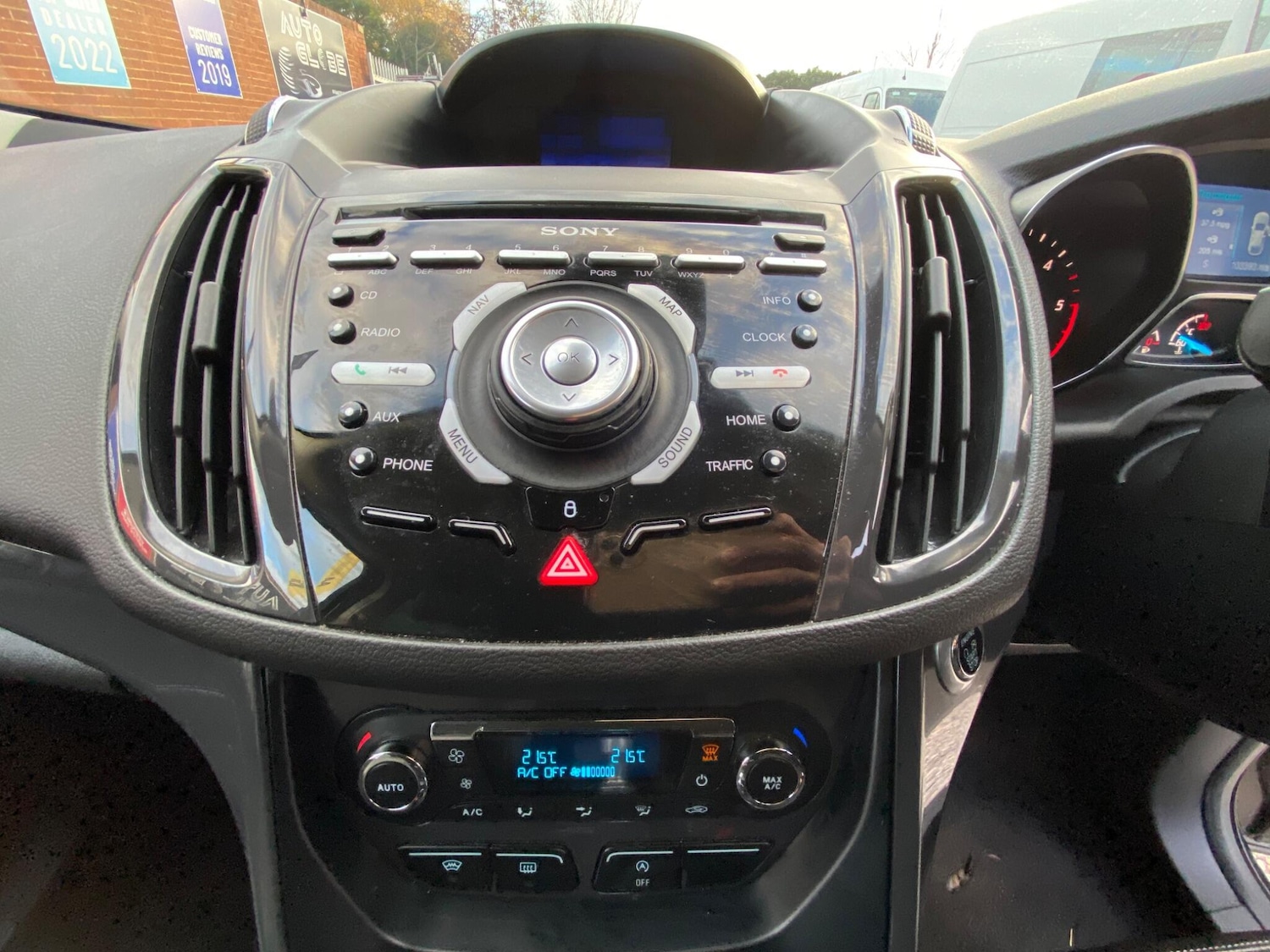 Used Ford Kuga 2015 for sale - 76992710: Photo 30