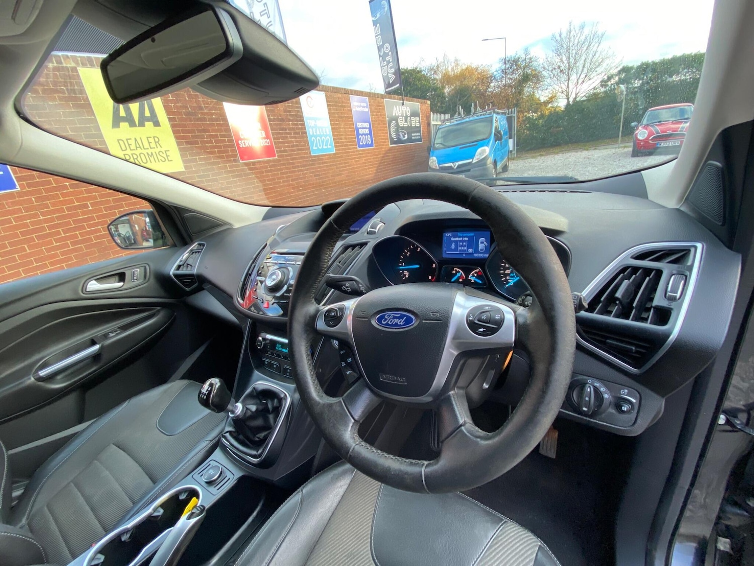 Used Ford Kuga 2015 for sale - 76992710: Photo 8
