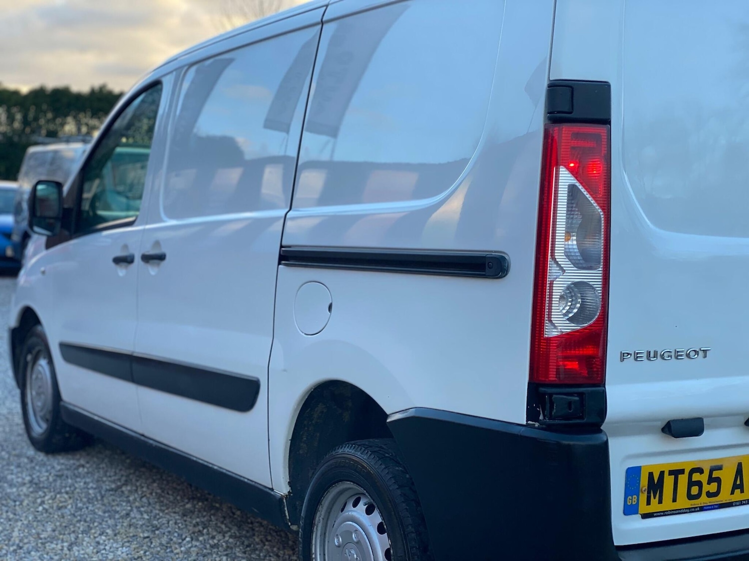 Used Peugeot Expert 2015 for sale - 77049722: Photo 14