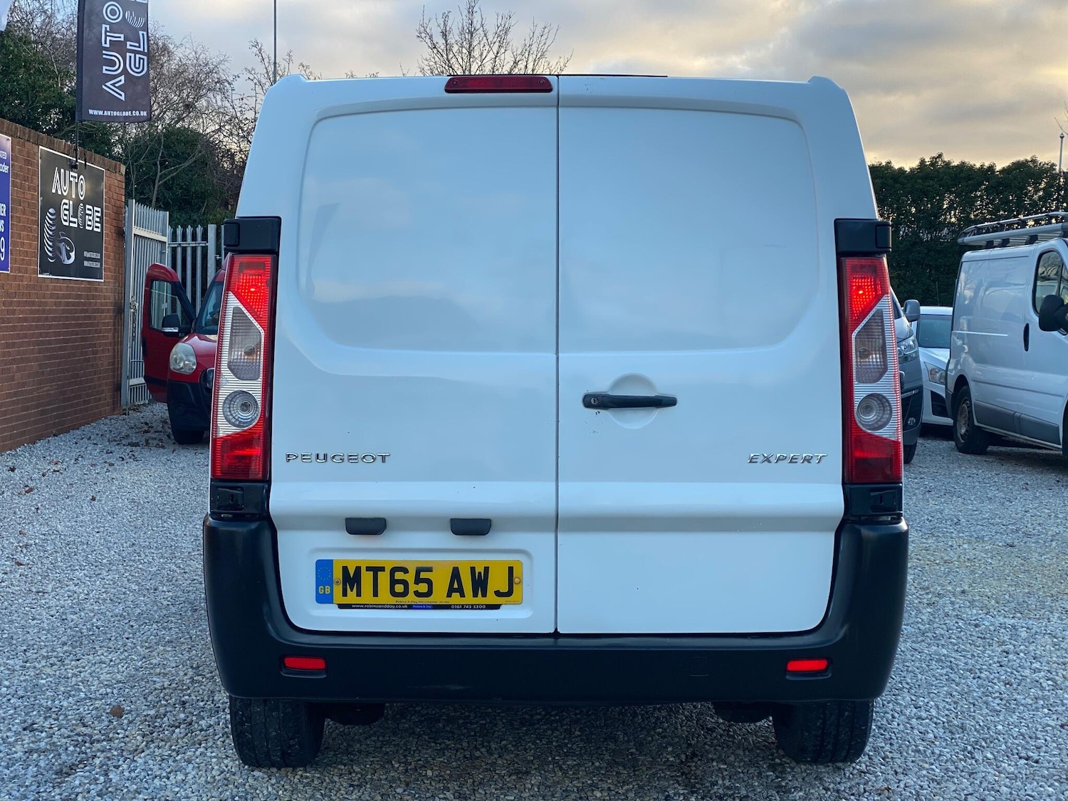 Used Peugeot Expert 2015 for sale - 77049722: Photo 16