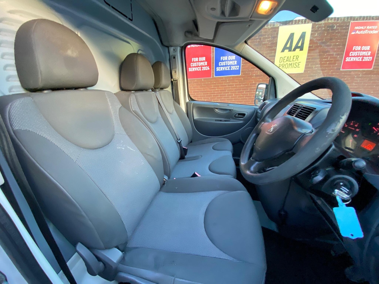 Used Peugeot Expert 2015 for sale - 77049722: Photo 23