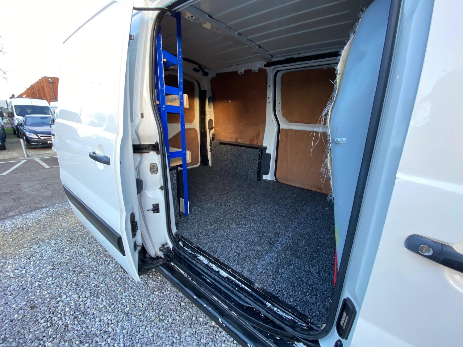 Used Peugeot Expert 2015 for sale - 77049722: Photo 38