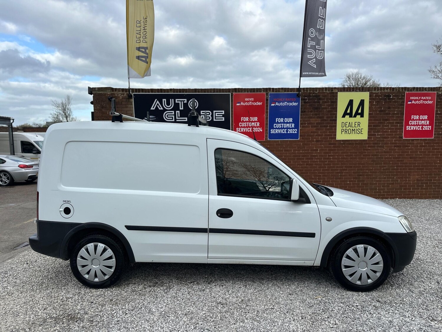 Used Vauxhall Combo 2009 for sale - 78101102: Photo 16