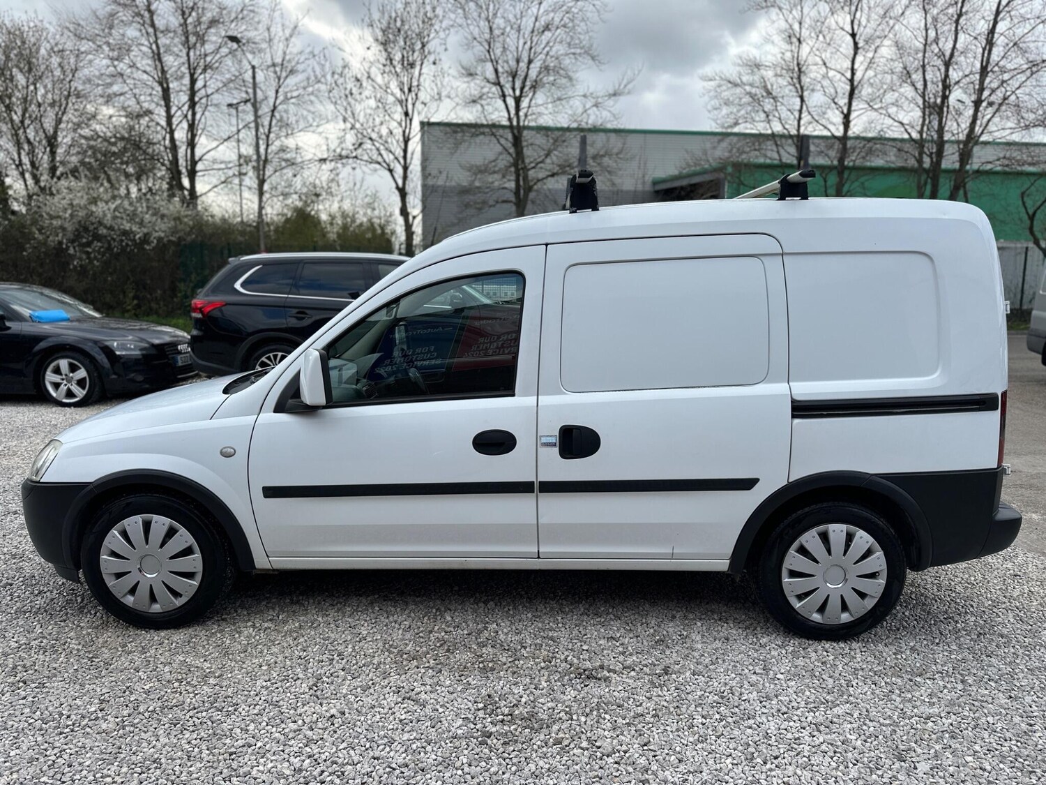 Used Vauxhall Combo 2009 for sale - 78101102: Photo 4