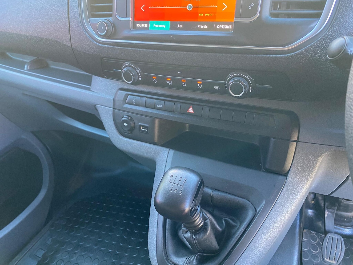 Used Citroen Dispatch 2020 for sale - 76976564: Photo 26