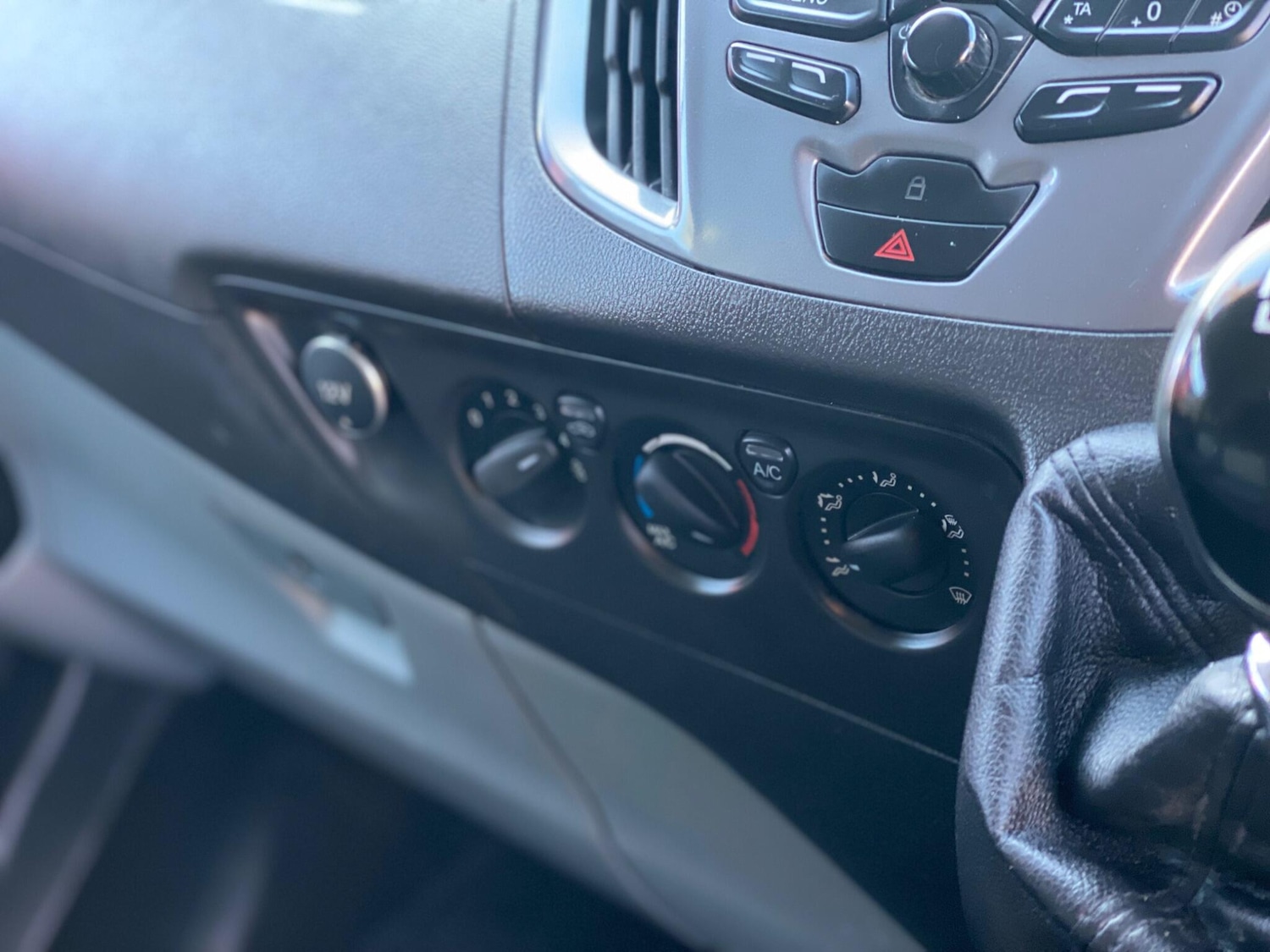 Used Ford Transit Custom 2017 for sale - 76646074: Photo 31