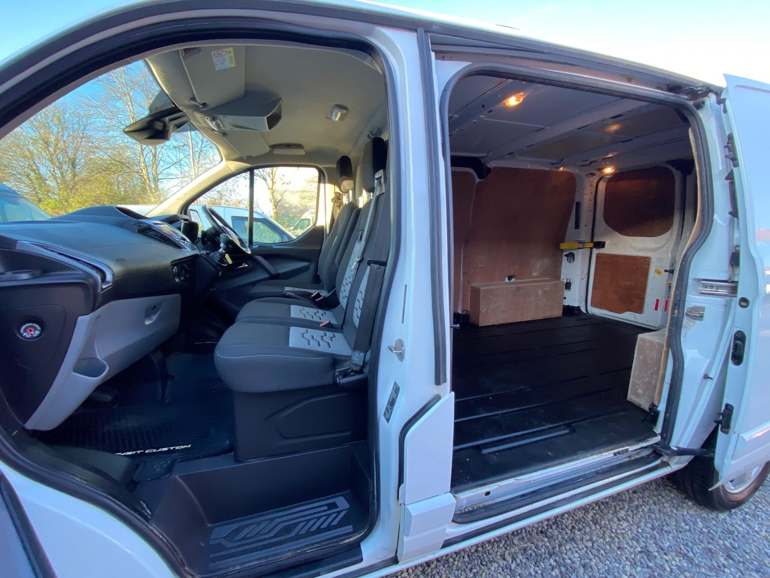 Used Ford Transit Custom 2017 for sale - 76646074: Photo 9